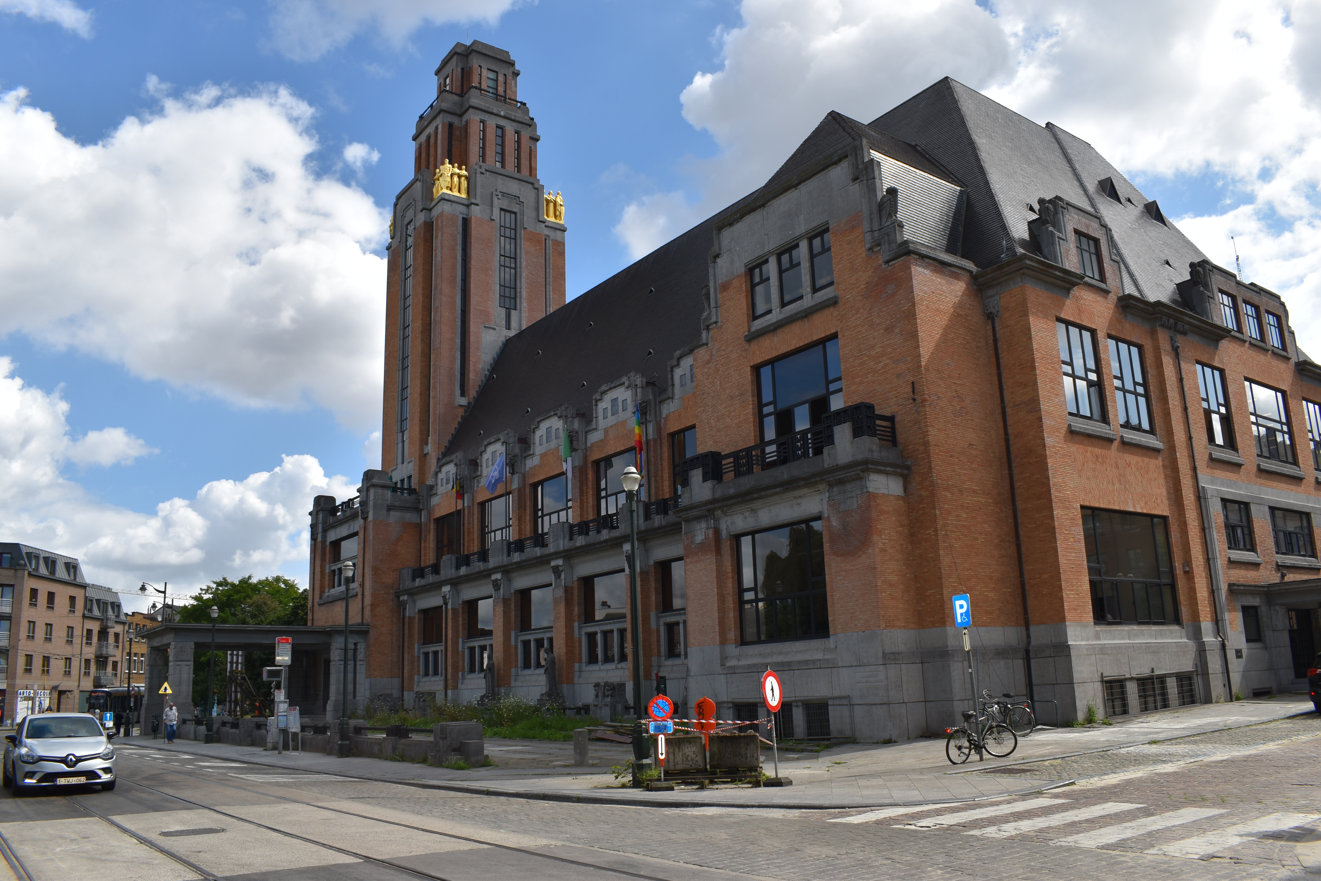 De diensten Bevolking, Burgerlijke stand en Sociale zaken verhuizen!